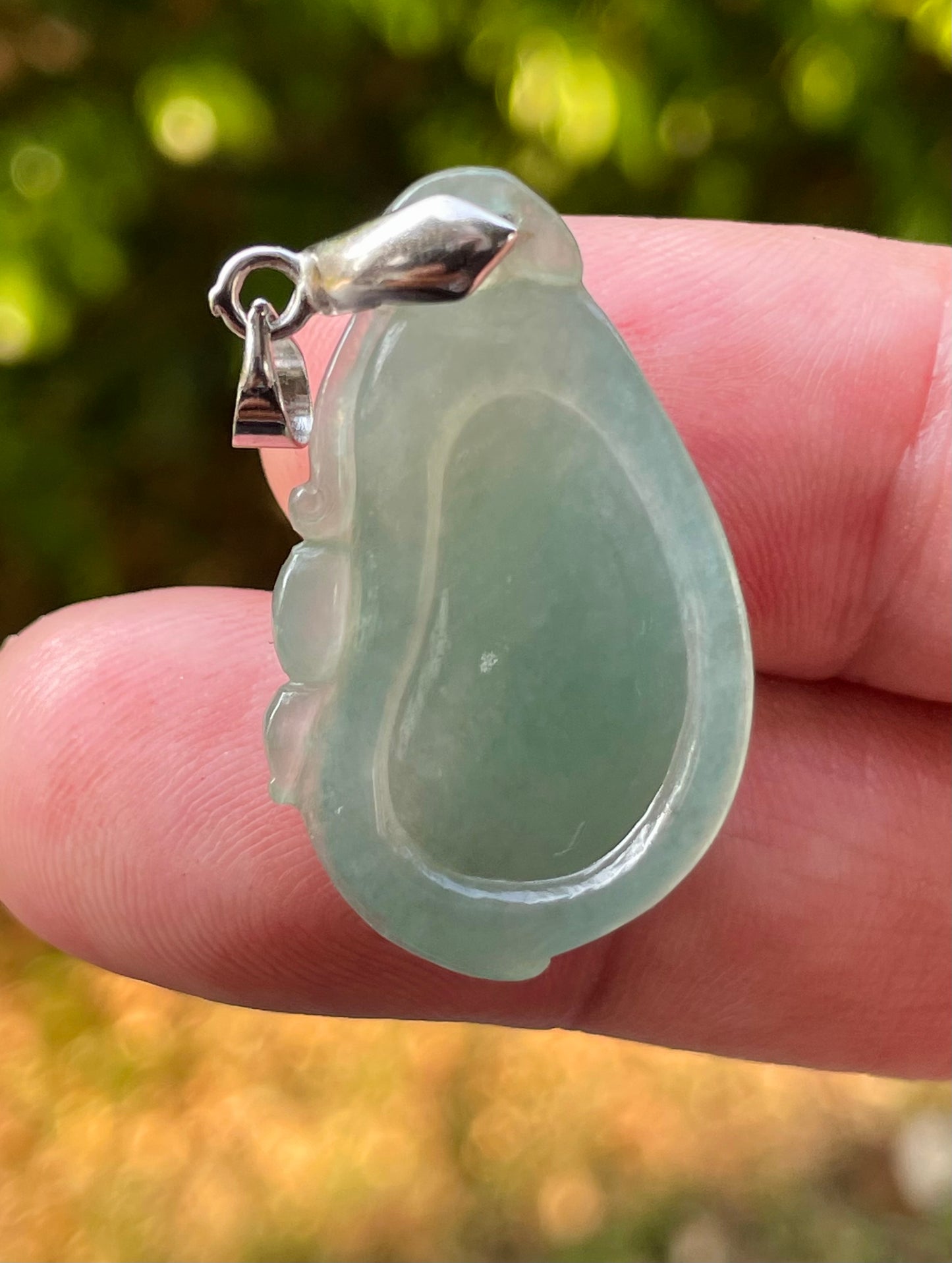 Natural Burmese Jadeite Jade Pendant – Green – Hand-Carved Gourd Motif – JP084