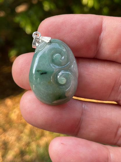 Natural Burmese Jadeite Jade Pendant – Imperial Green – Hand-Carved Ruyi Swirl Motif – JP087