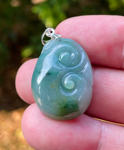 Natural Burmese Jadeite Jade Pendant – Imperial Green – Hand-Carved Ruyi Swirl Motif – JP087