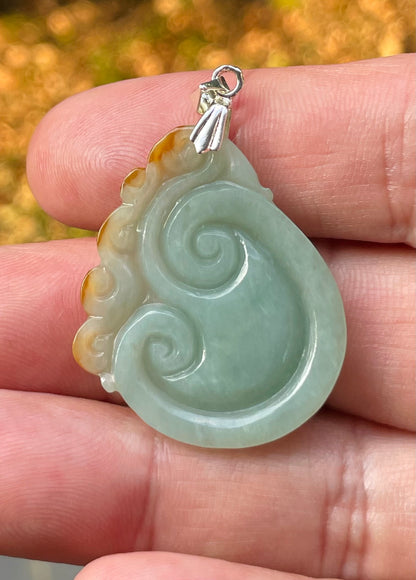 Natural Burmese Jadeite Jade Pendant – Imperial Green – Hand-Carved Ruyi Cloud Motif – JP088