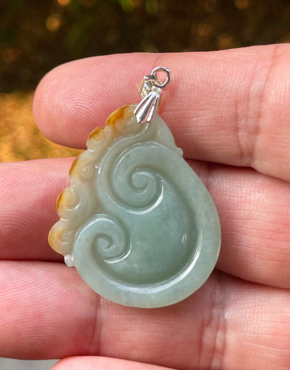 Natural Burmese Jadeite Jade Pendant – Imperial Green – Hand-Carved Ruyi Cloud Motif – JP088