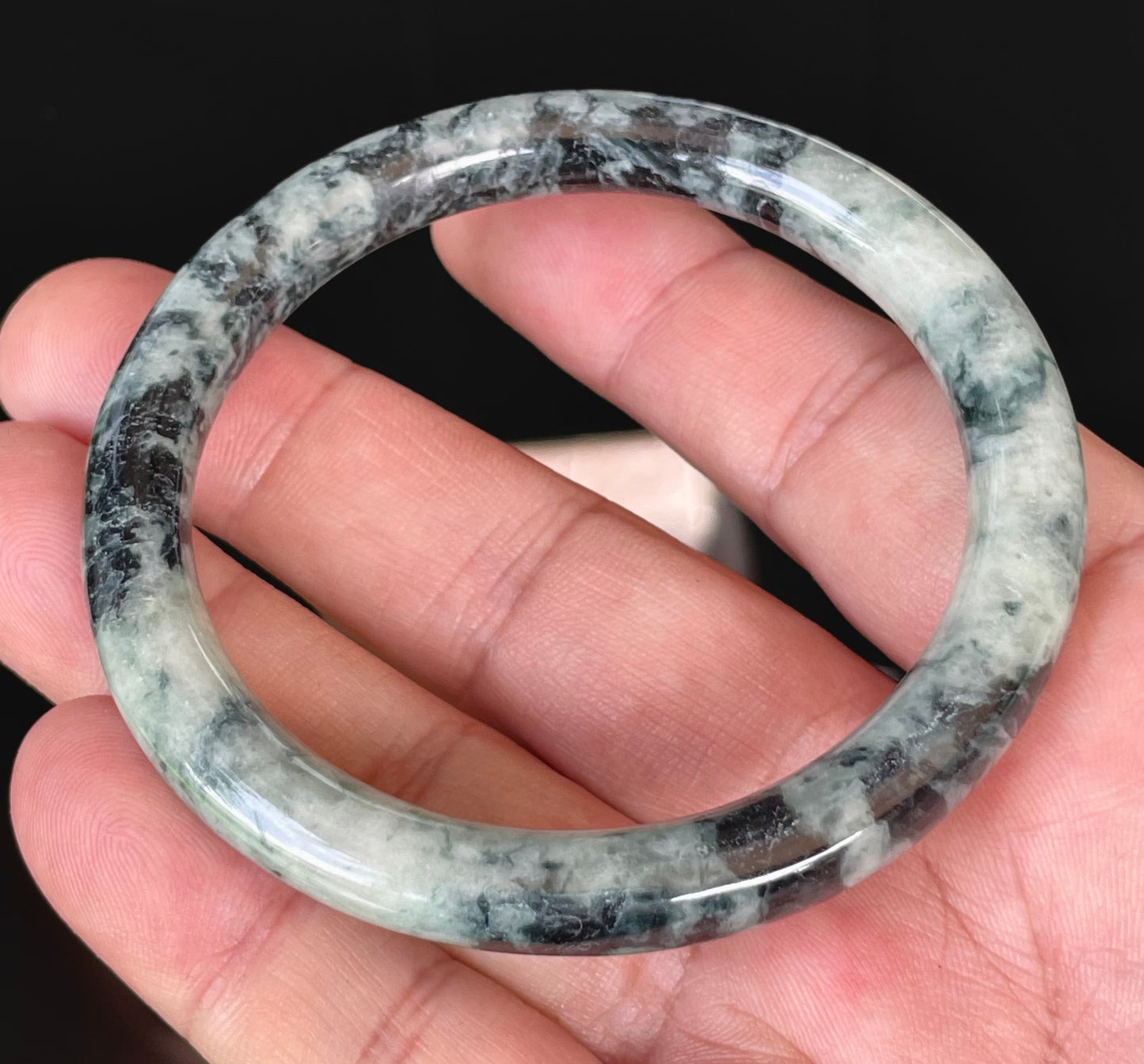Natural Burmese Jadeite Jade Bangle – Icy Black, Grayish Milky White & Apple Green – Princess Cut – 58.4mm – JB371