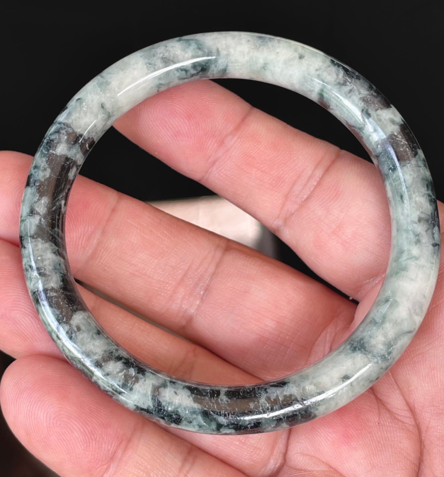 Natural Burmese Jadeite Jade Bangle – Icy Black, Grayish Milky White & Apple Green – Princess Cut – 58.4mm – JB371