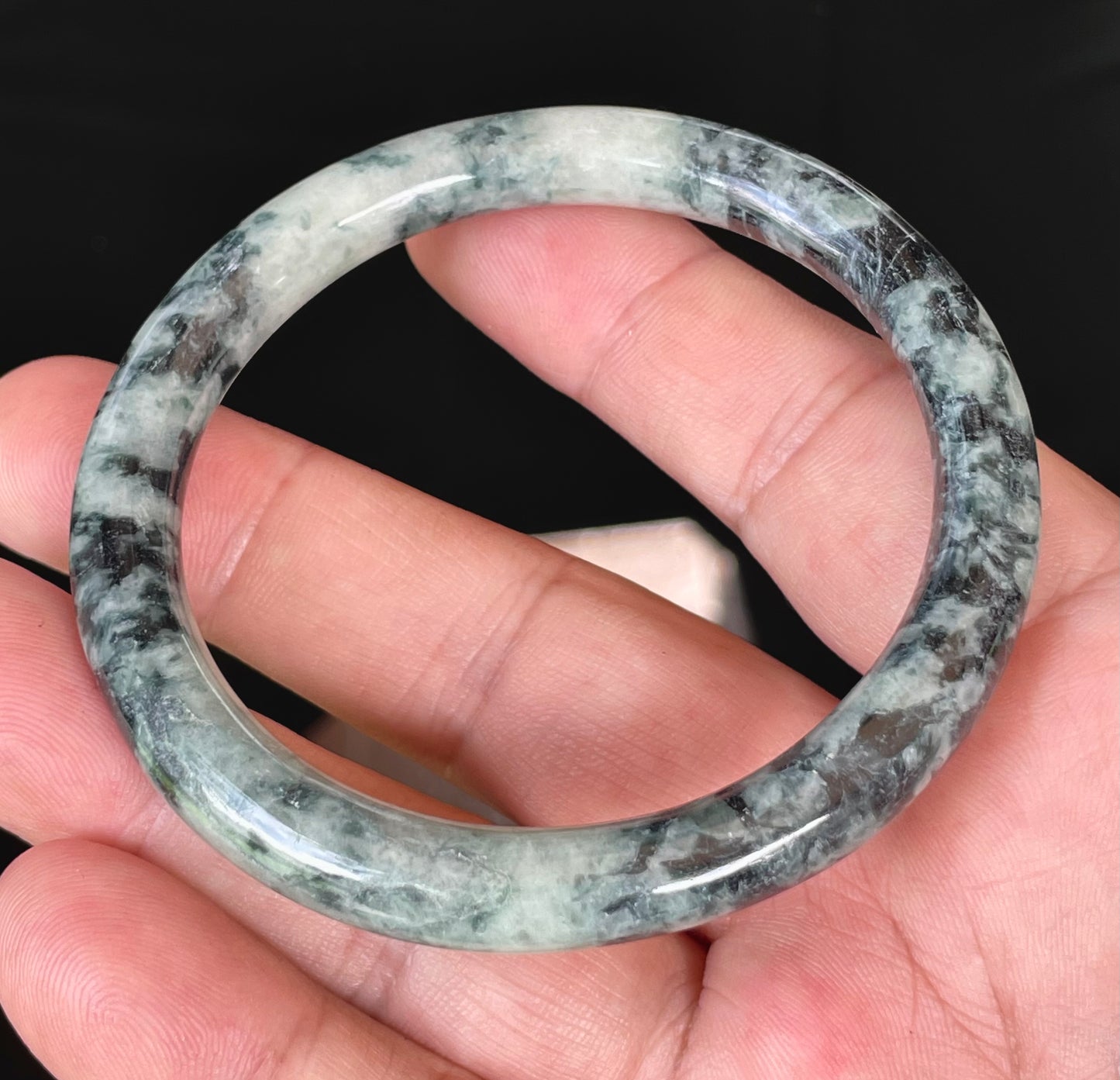 Natural Burmese Jadeite Jade Bangle – Icy Black, Grayish Milky White & Apple Green – Princess Cut – 58.4mm – JB371