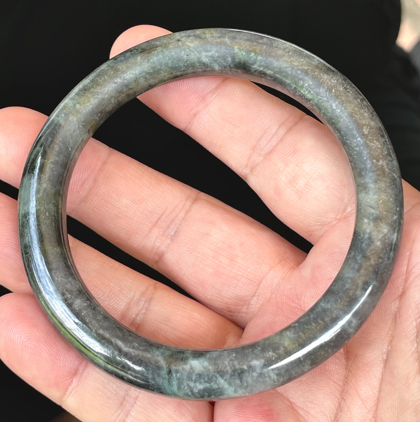 Natural Burmese Jadeite Jade Bangle – Icy Black, Grayish Milky White & Bluish Green – Princess Cut – 62.2mm – JB409