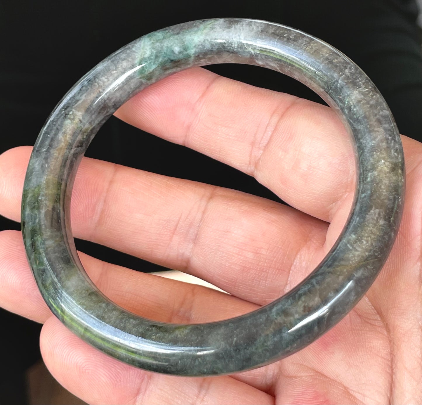 Natural Burmese Jadeite Jade Bangle – Icy Black, Grayish Milky White & Bluish Green – Princess Cut – 62.2mm – JB409