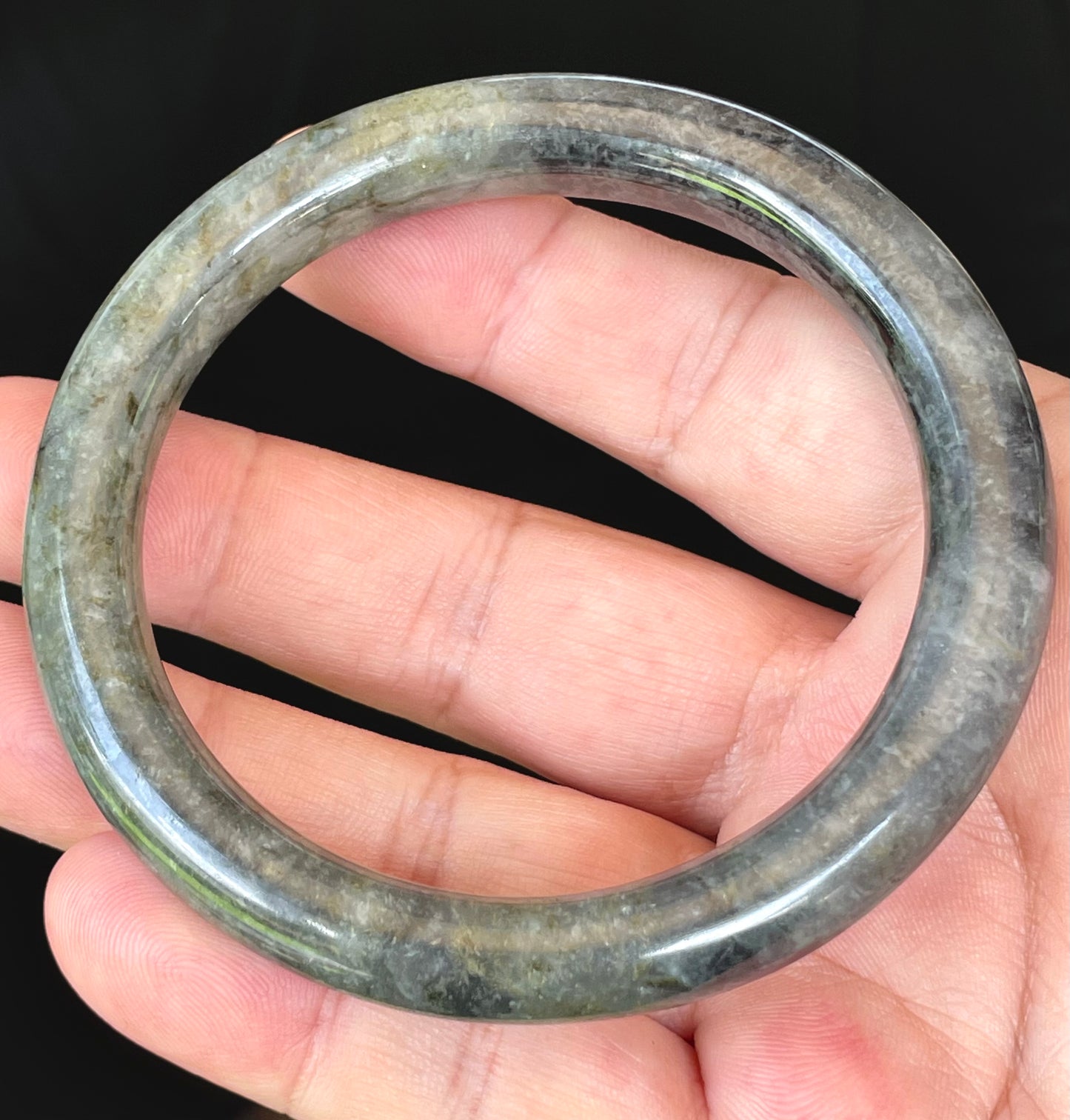 Natural Burmese Jadeite Jade Bangle – Icy Black, Grayish Milky White & Moss Green – Princess Cut – 62.5mm – JB404