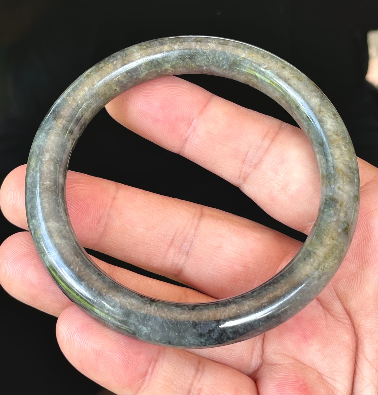 Natural Burmese Jadeite Jade Bangle – Icy Black, Grayish Milky White & Moss Green – Princess Cut – 62.5mm – JB404