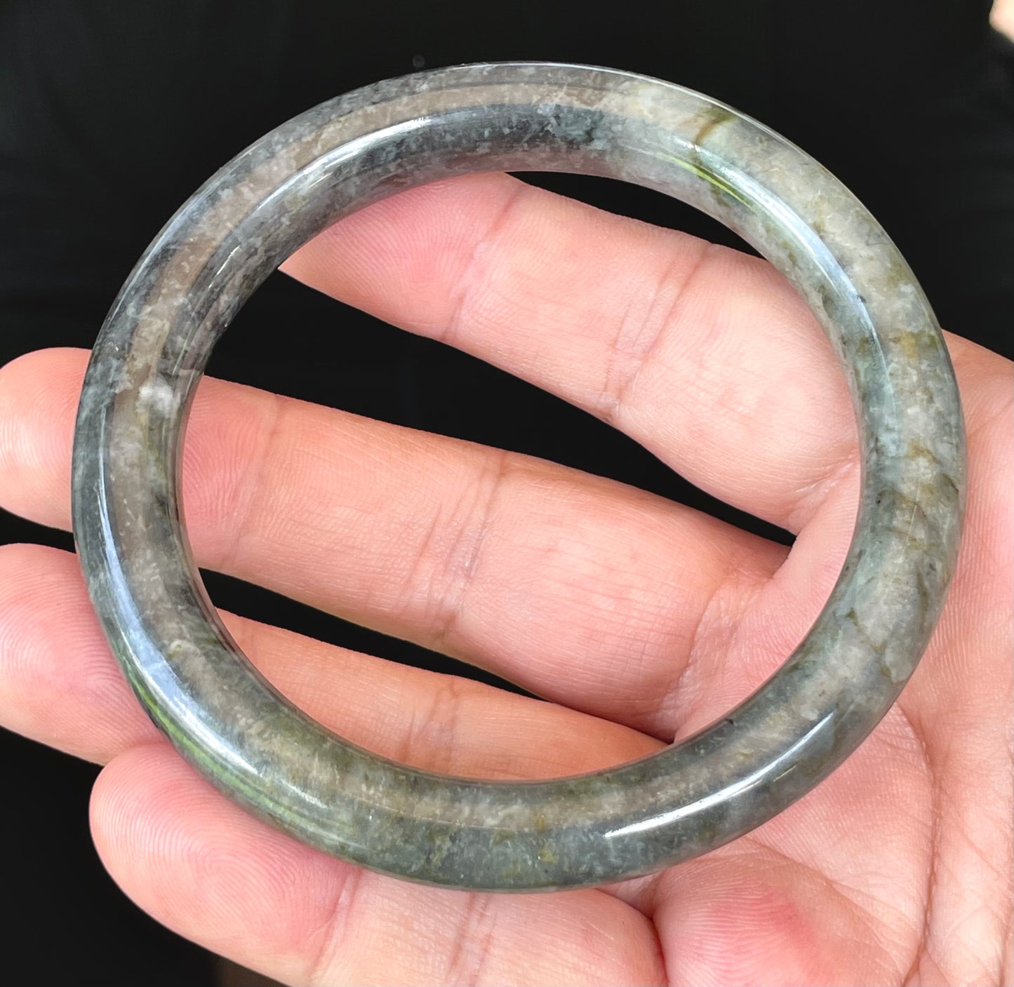 Natural Burmese Jadeite Jade Bangle – Icy Black, Grayish Milky White & Moss Green – Princess Cut – 62.5mm – JB404