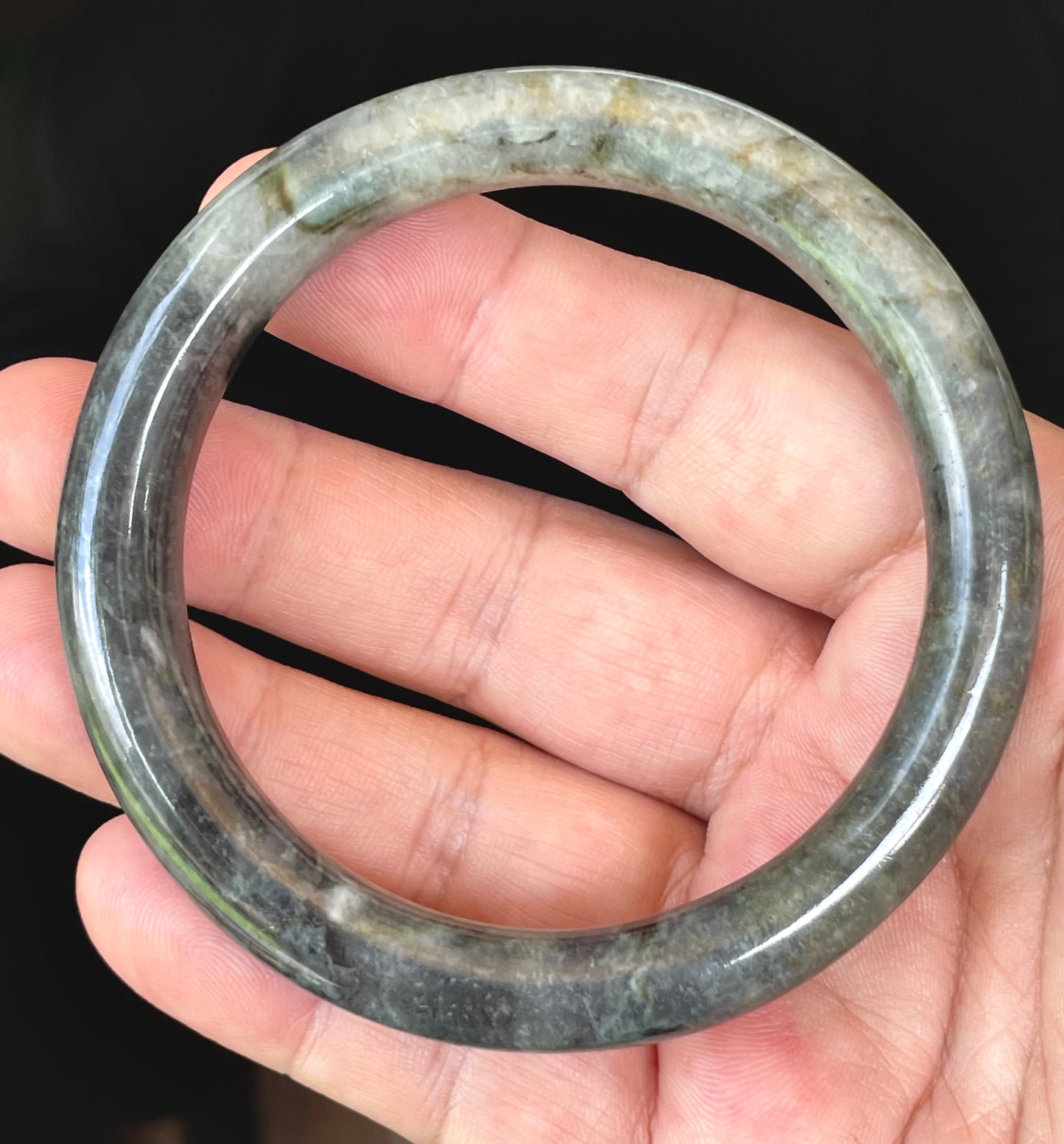 Natural Burmese Jadeite Jade Bangle – Icy Black, Grayish Milky White & Moss Green – Princess Cut – 62.5mm – JB404