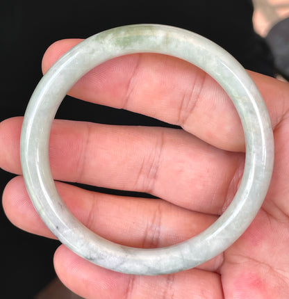 Natural Burmese Jadeite Jade Bangle – Icy Grayish Milky White & Apple Green – Princess Cut – 56.4mm – JB374
