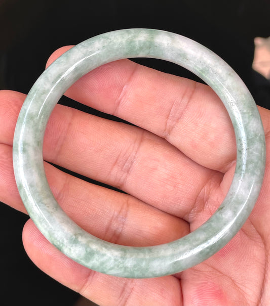 Natural Grade A Burmese Jadeite Jade Bangle – Icy Imperial Green & Apple Green with Milky White Hues – Princess Cut – 57.3mm – JB426