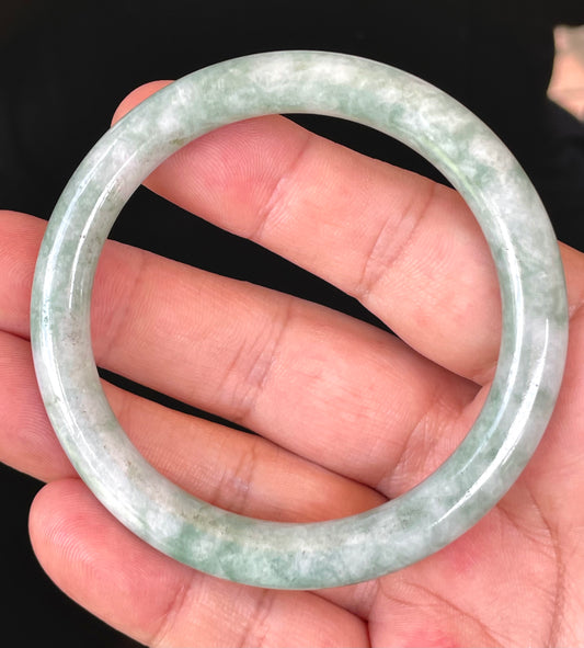 Natural Grade A Burmese Jadeite Jade Bangle – Icy Imperial Green & Apple Green with Milky White Hues – Princess Cut – 57.3mm – JB426