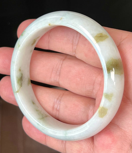 Rounded classic profile of 58.5mm milky white Burmese jade bangle JB552