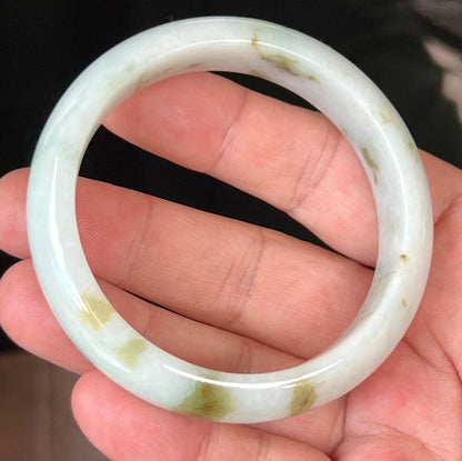 Flat inner profile of 62.1mm icy green Burmese jade bangle JB1302