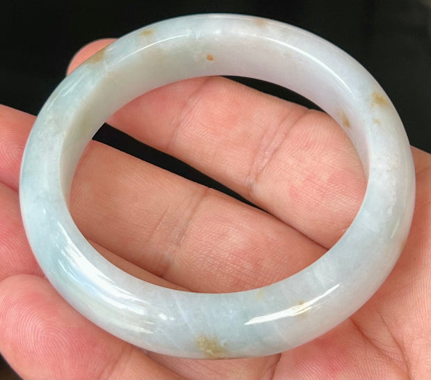 Translucent fine crystalline texture of Grade A natural Myanmar jadeite