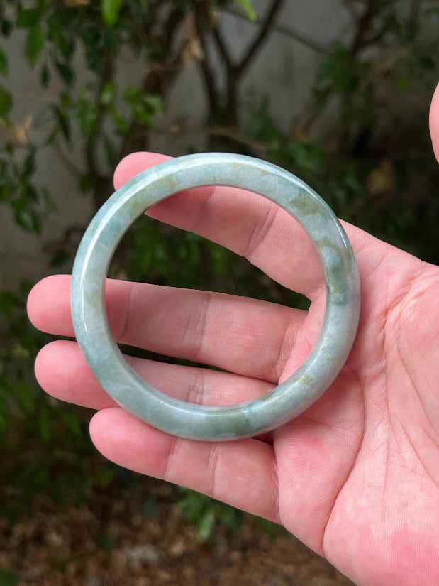 Translucent fine crystalline texture of Grade A natural Myanmar jadeite