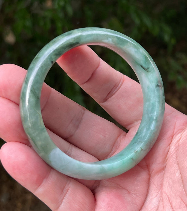 Translucent fine crystalline texture of Grade A natural Myanmar jadeite