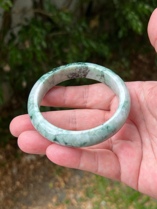 Translucent fine crystalline texture of Grade A natural Myanmar jadeite