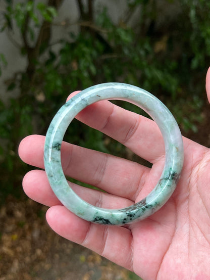Translucent fine crystalline texture of Grade A natural Myanmar jadeite