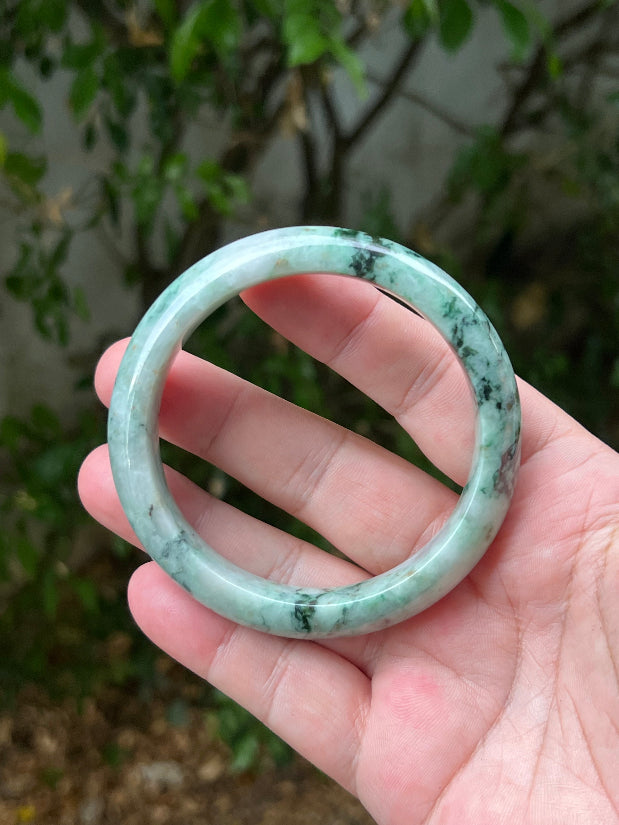 Translucent fine crystalline texture of Grade A natural Myanmar jadeite