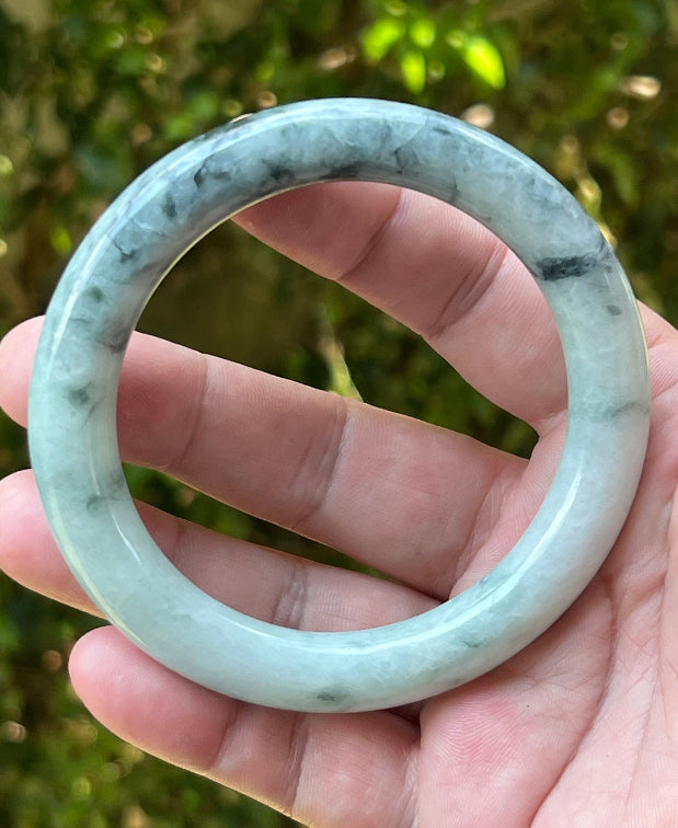 Translucent fine crystalline texture of Grade A natural Myanmar jadeite