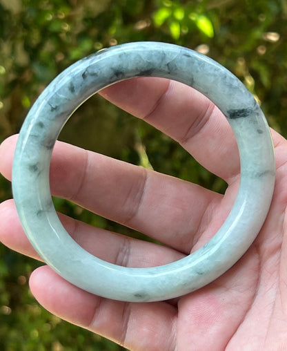 Translucent fine crystalline texture of Grade A natural Myanmar jadeite