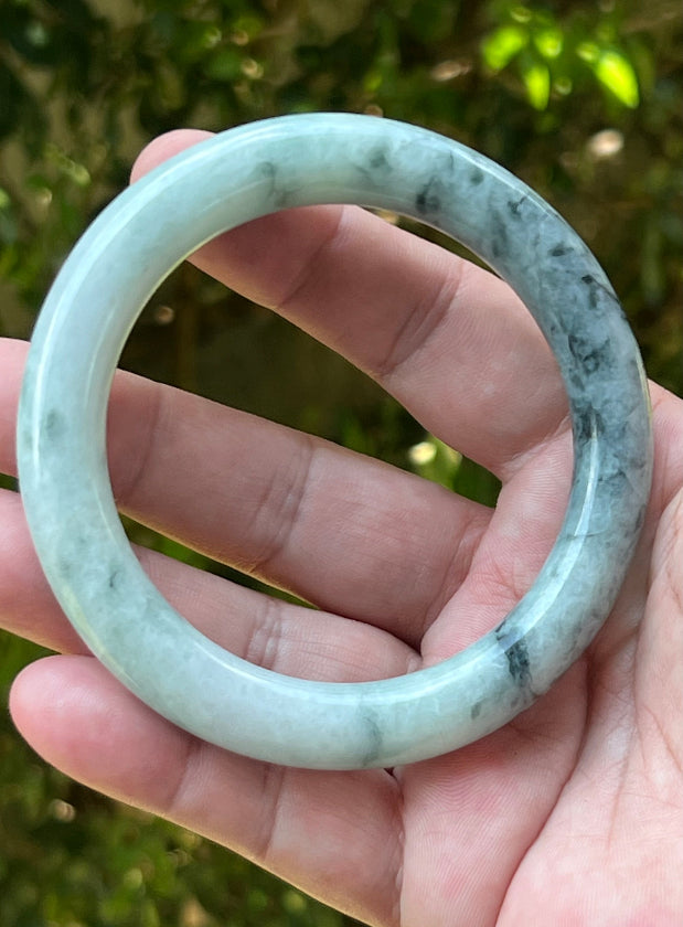 Translucent fine crystalline texture of Grade A natural Myanmar jadeite
