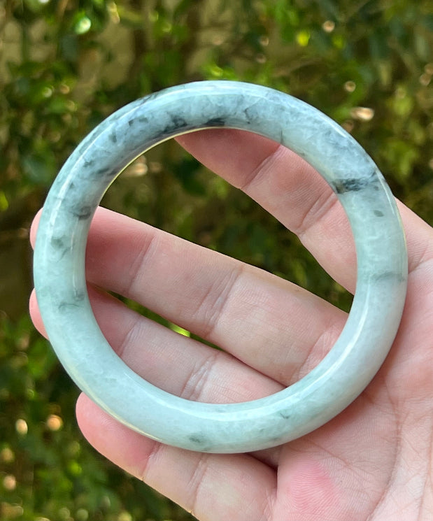 Translucent fine crystalline texture of Grade A natural Myanmar jadeite
