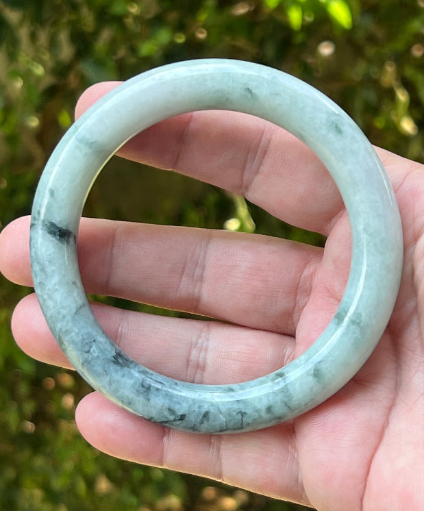 Semi-translucent fine crystalline texture of Grade A natural Myanmar jadeite