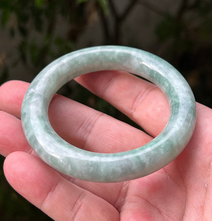 Translucent fine crystalline texture of Grade A natural Myanmar jadeite