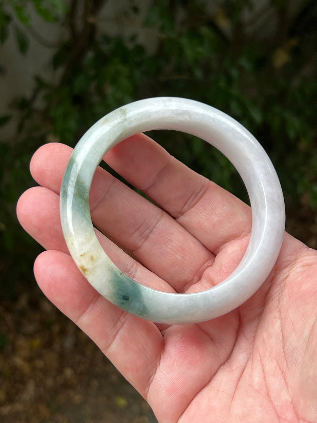 Translucent fine crystalline texture of Grade A natural Myanmar jadeite