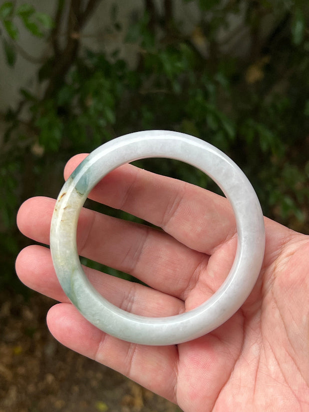 Translucent fine crystalline texture of Grade A natural Myanmar jadeite