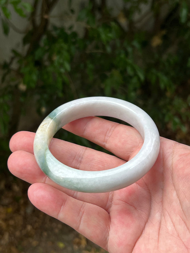 Translucent fine crystalline texture of Grade A natural Myanmar jadeite