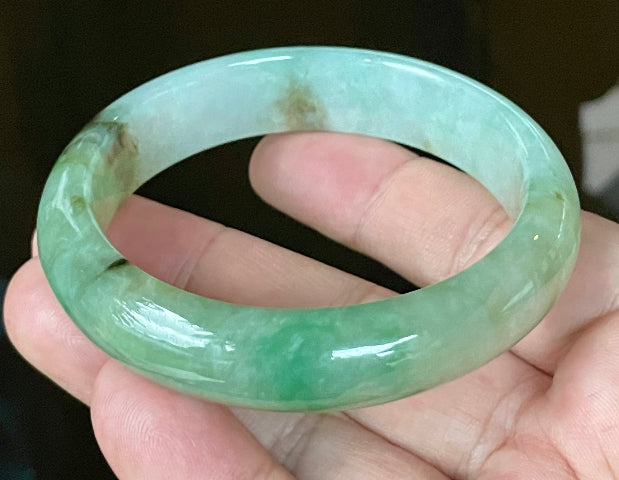 Slightly translucent bright glassy luster of certified Grade A Myanmar jadeite jewelry