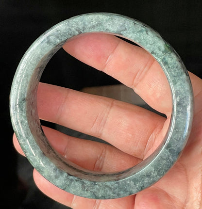 Vitreous glassy luster of certified Grade A Myanmar jadeite flat jewelry