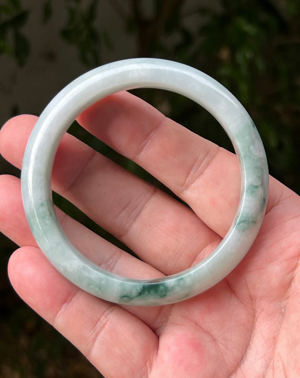 Translucent fine crystalline texture of Grade A natural Myanmar jadeite