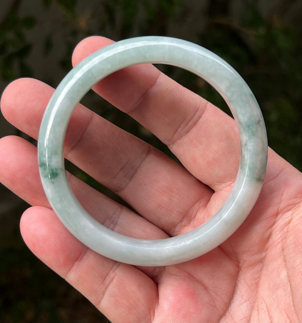Translucent fine crystalline texture of Grade A natural Myanmar jadeite