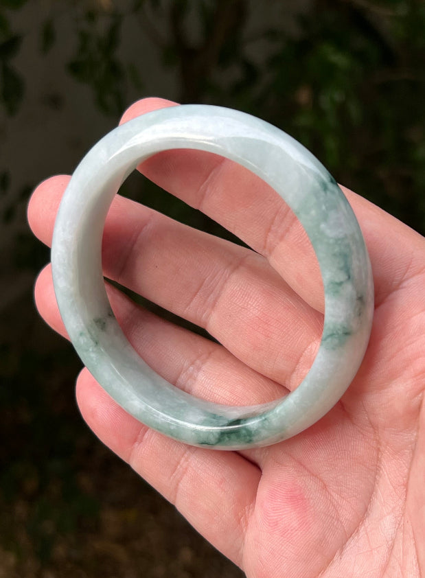 Translucent fine crystalline texture of Grade A natural Myanmar jadeite