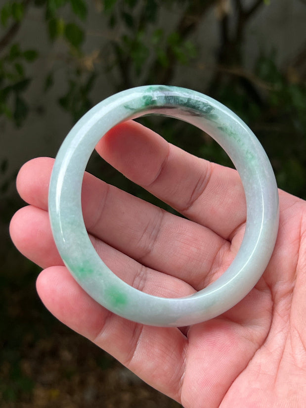 Translucent fine crystalline texture of Grade A natural Myanmar jadeite