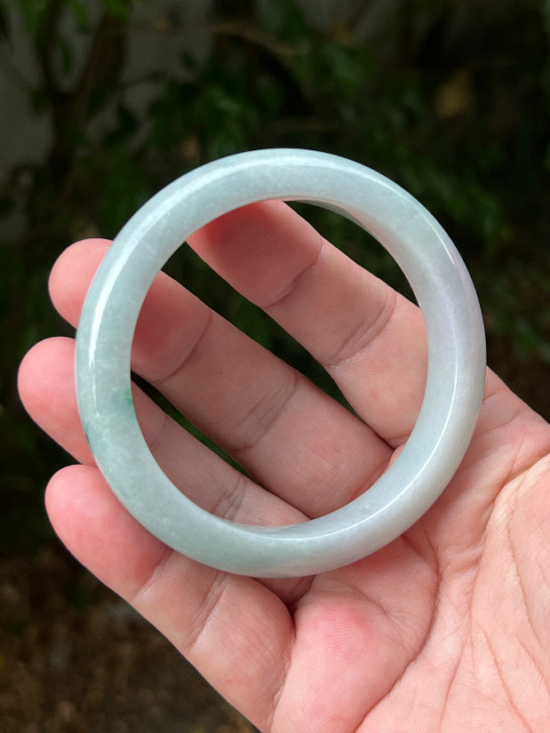 Translucent fine crystalline texture of Grade A natural Myanmar jadeite