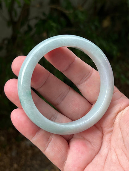 Translucent fine crystalline texture of Grade A natural Myanmar jadeite