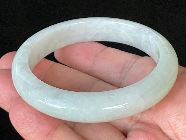 Slightly translucent bright glassy luster of certified Grade A Myanmar jadeite jewelry