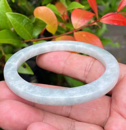 Solid grey and milky white natural Type A Burmese jade bangle bracelet in flat inner style, size 58.2mm