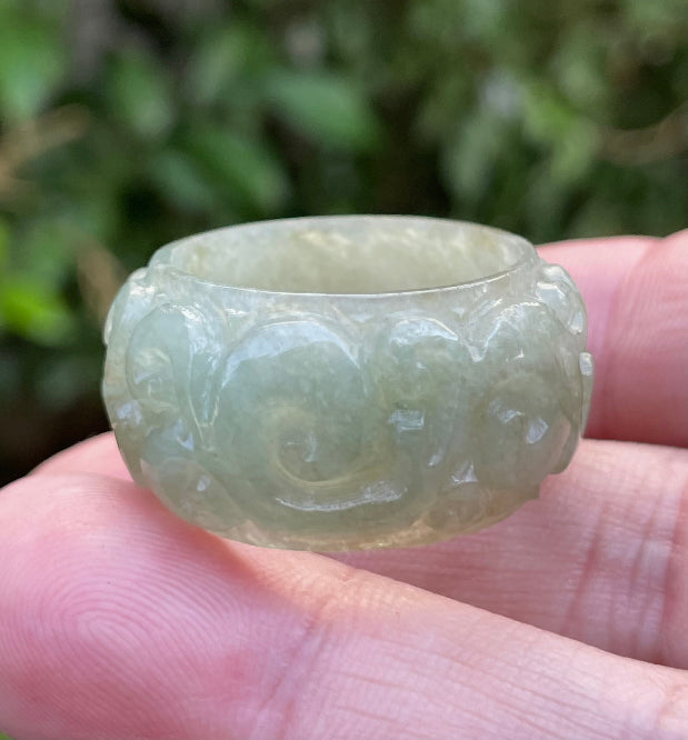 Wide and substantial statement band of Size US 11.5 natural Grade A jadeite thumb ring JRN034
