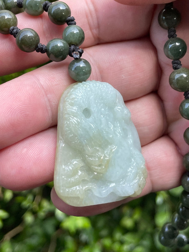 [JP067] Hand-carved authentic Myanmar jadeite dragon motif with a beaded necklace