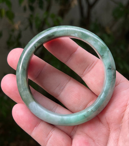 Flat inner profile of 58.4mm icy bluish green Burmese jade bangle JB1320