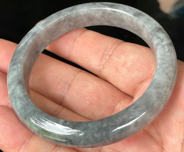 Semi-translucent glassy luster of natural Grade A Myanmar jadeite