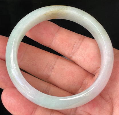 Semi-translucent bright glassy luster of natural Grade A Myanmar jadeite