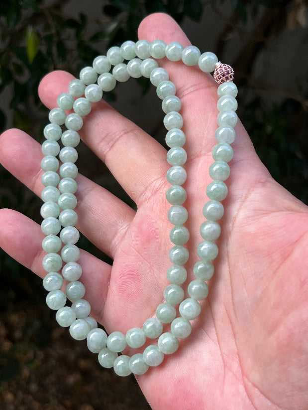 Soft glassy luster and fine crystalline texture of the 7.5mm authentic Myanmar jadeite bead necklace JN081